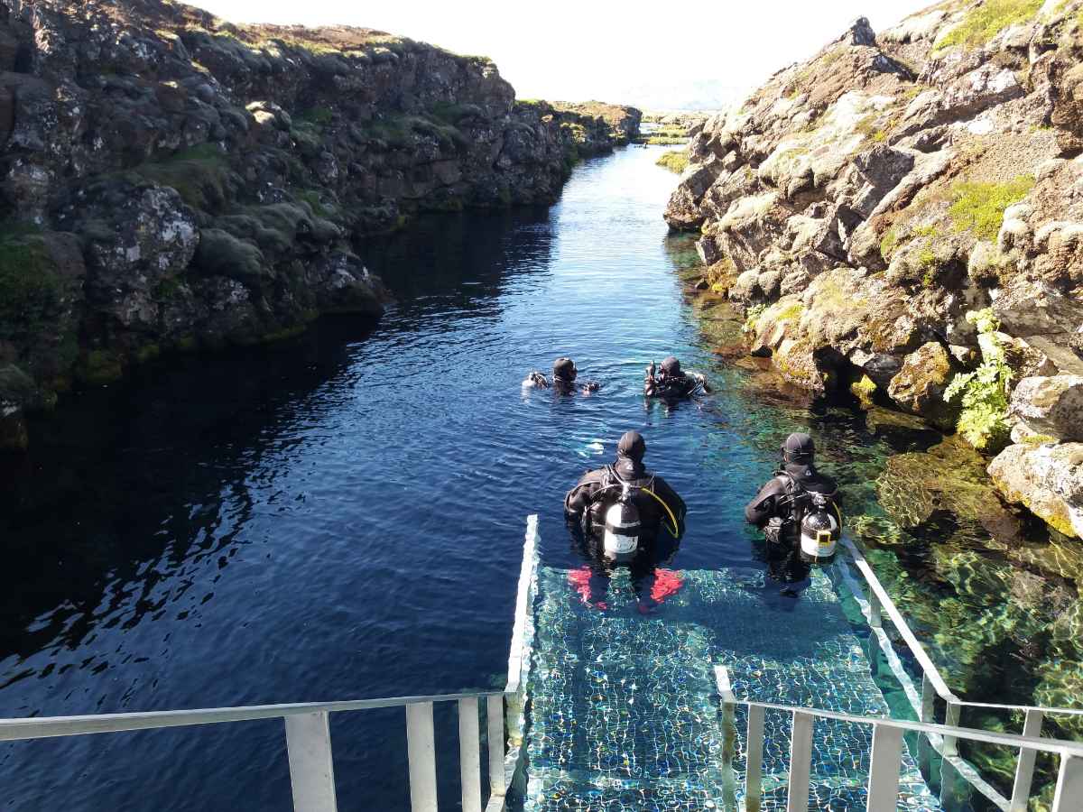 Diving in Iceland